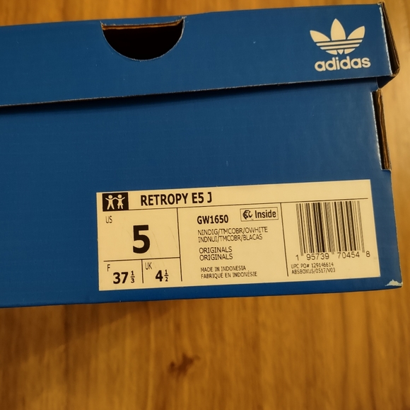 Adidas shoes - Picture 7 of 7